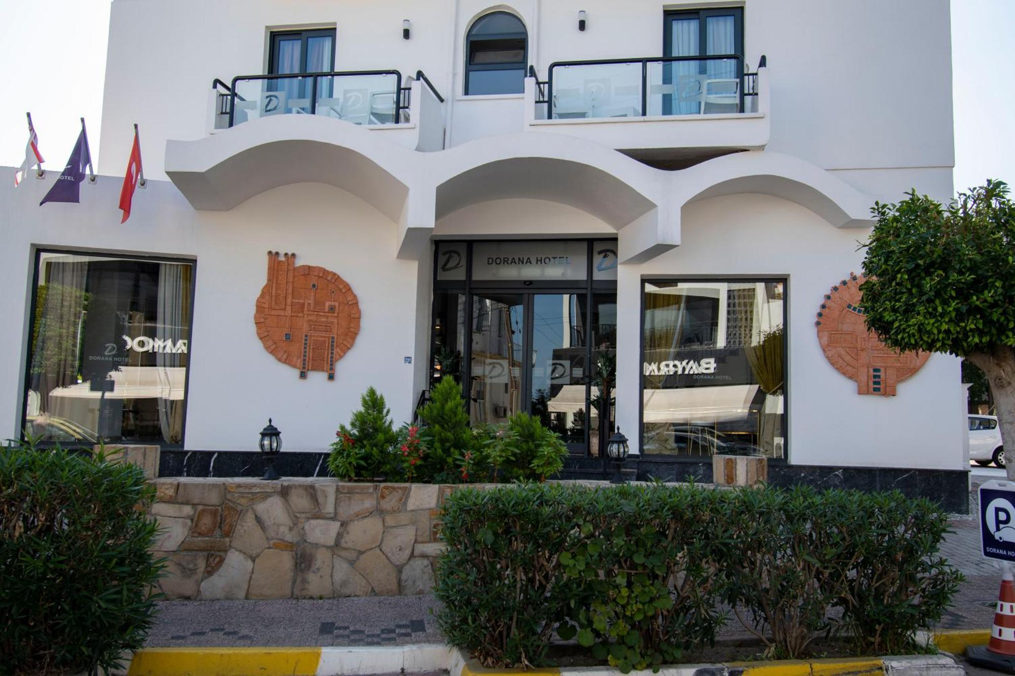 קיירניה Dorana Hotel מראה חיצוני תמונה